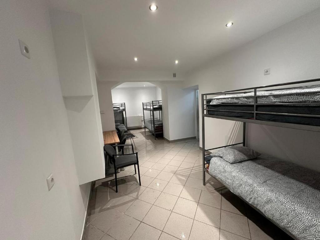 Golebia Hostel Poznan Bagian luar foto